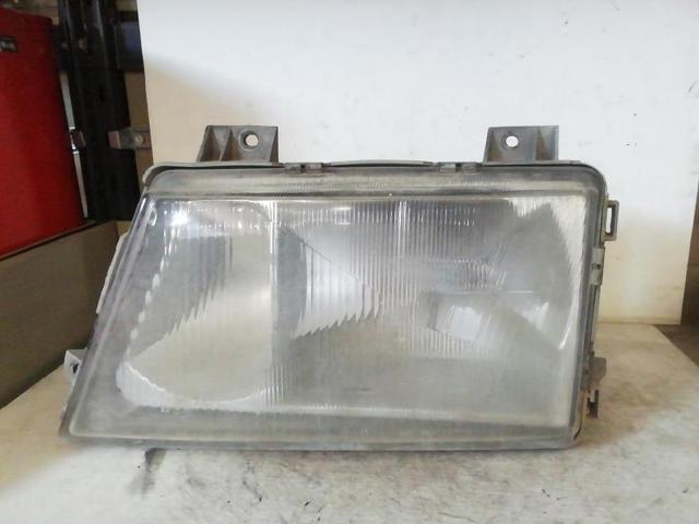 Luz esquerda A9018200561 MERCEDES