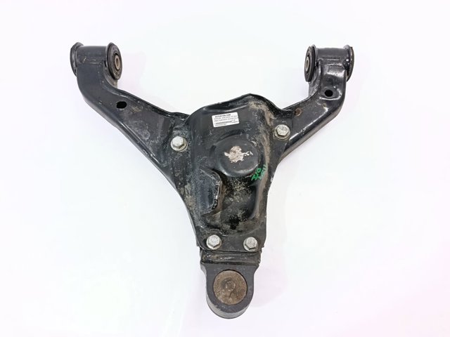 Braço oscilante inferior esquerdo de suspensão dianteira A9063304007 MERCEDES