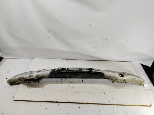 Reforçador do pára-choque dianteiro A9066200234 MERCEDES