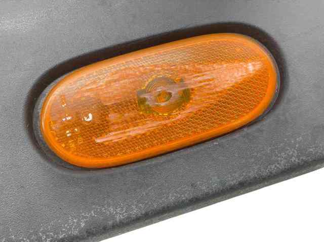 Moldura do pára-lama traseiro direito A9066903300 MERCEDES