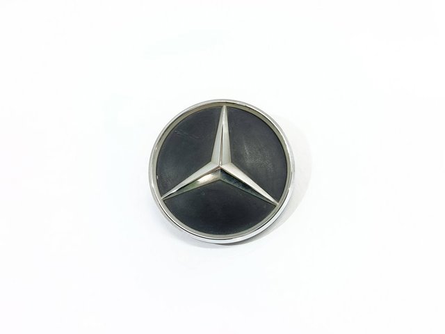 Emblema de tampa de porta-malas (emblema de firma) A9068170816 MERCEDES
