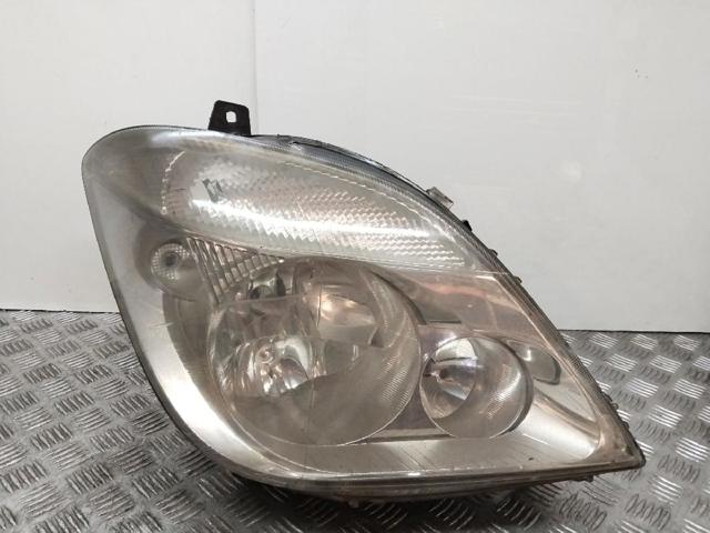 Luz direita A9068200261 MERCEDES