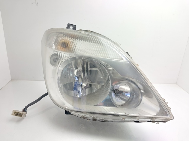 A9068200261 Mercedes