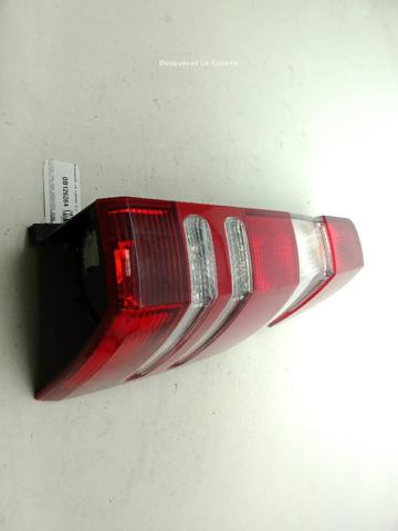 Lanterna traseira direita A9068200264 MERCEDES