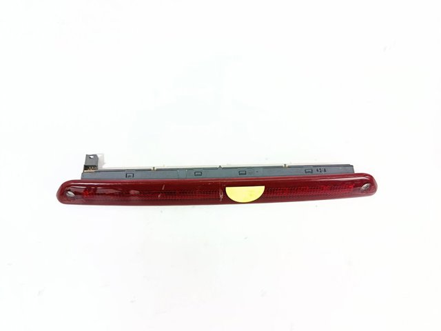 Sinal de parada traseiro adicional A9068200456 MERCEDES