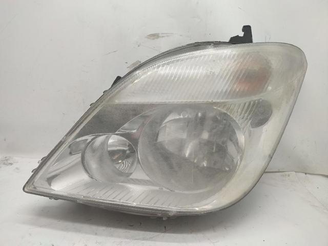 Luz esquerda A9068200561 MERCEDES