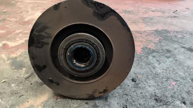 Cubo dianteiro A9423340201 MERCEDES