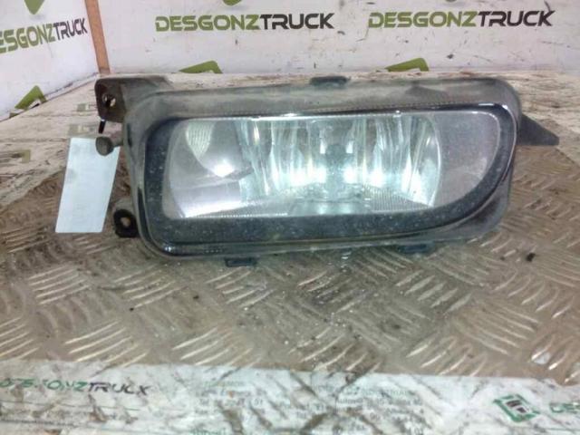 Luzes de nevoeiro esquerdas A9438200056 MERCEDES