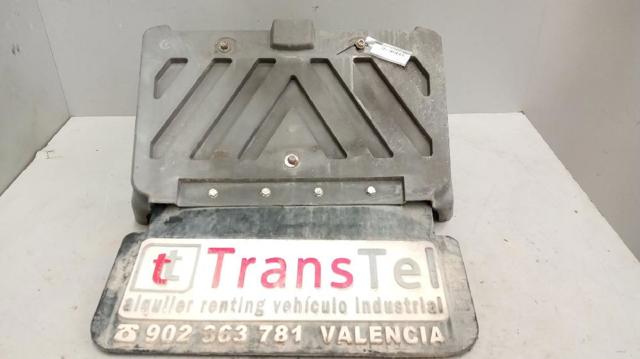 Pára-lama traseiro esquerdo A9705221601 MERCEDES