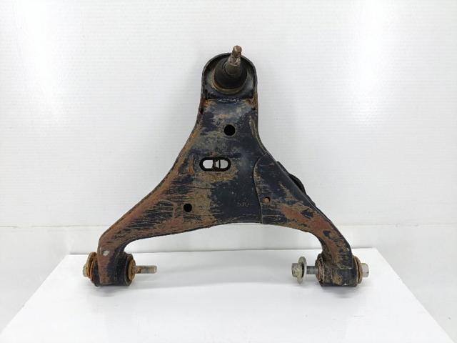 Braço oscilante inferior esquerdo de suspensão dianteira AB313079AG FORD