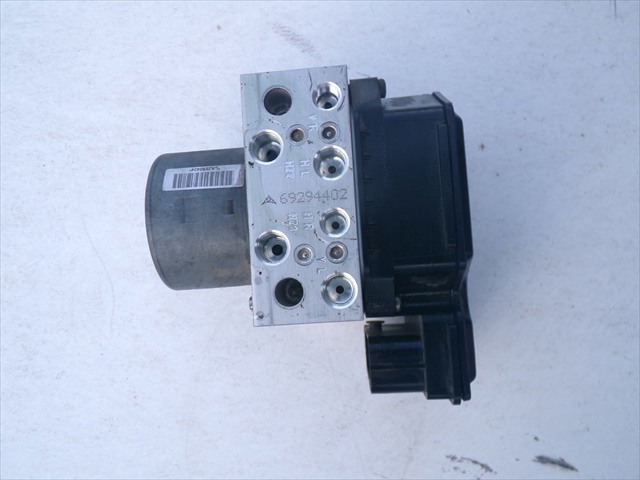 AG912C405AA Ford