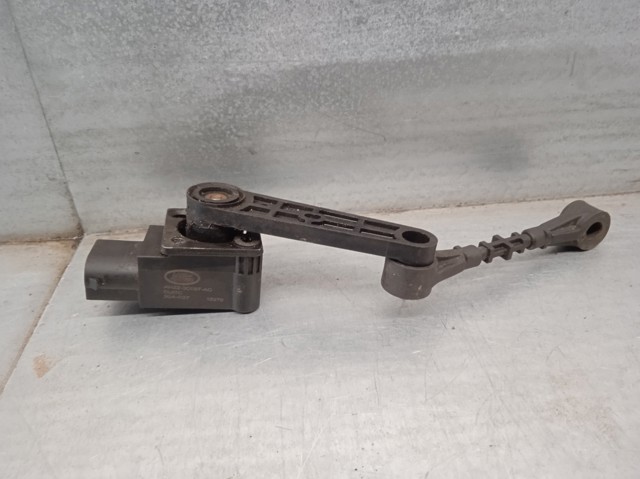 Sensor dianteiro do nível de posição de carroçaria AH223C097AC LAND ROVER