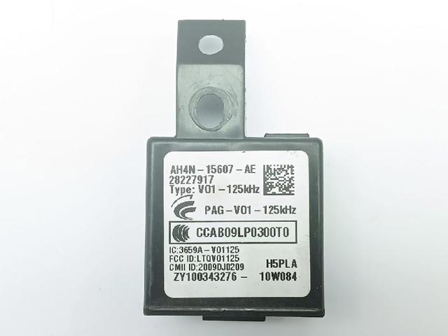 AH4N15607AE Land Rover
