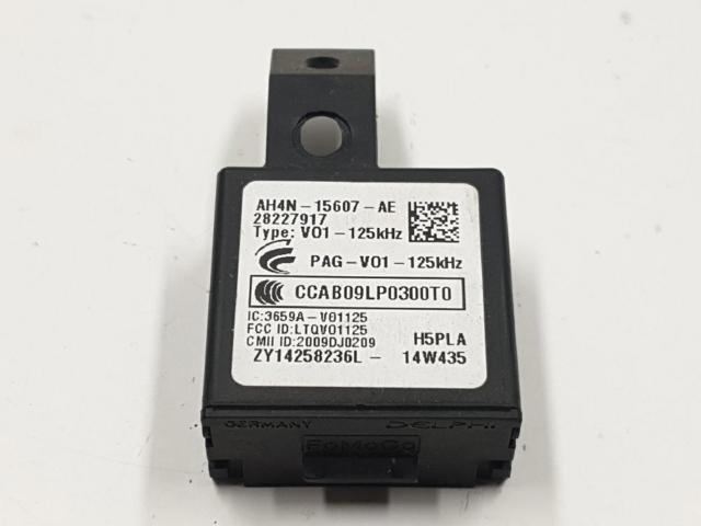 AH4N15607AE Land Rover