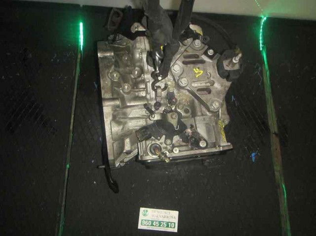 AJ0004 Renault (RVI)