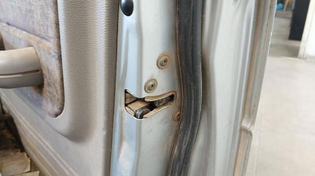 ALR9784 Land Rover