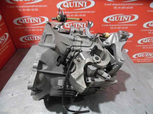 AV4R7002AB Ford