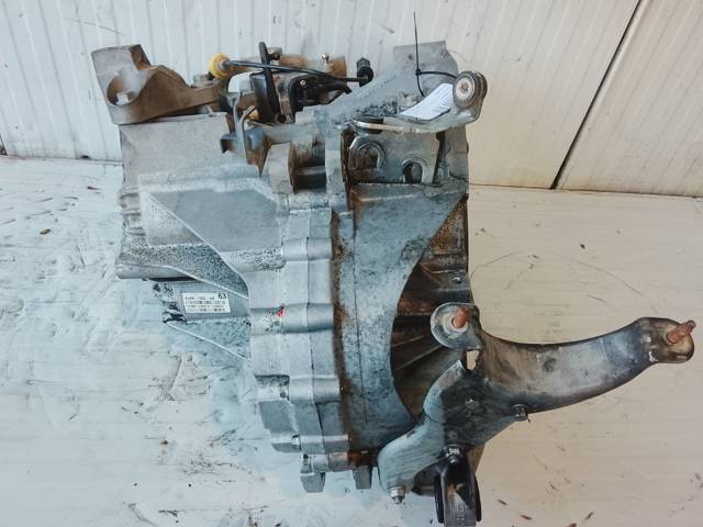 AV4R7002AB Ford