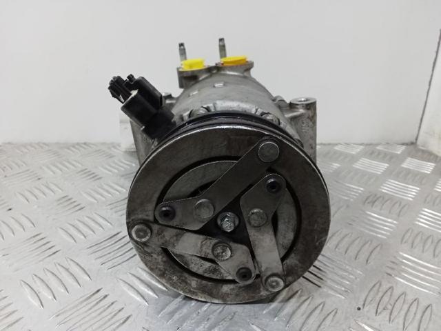 Compressor de aparelho de ar condicionado AV6119D629CC FORD