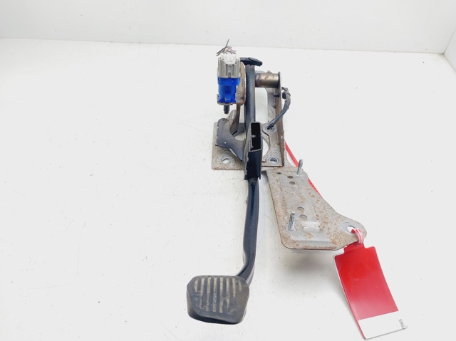 AV612467AE Ford