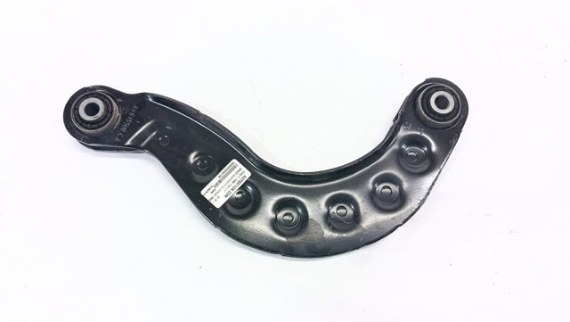 Braço oscilante superior esquerdo/direito de suspensão traseira AV615500CA FORD