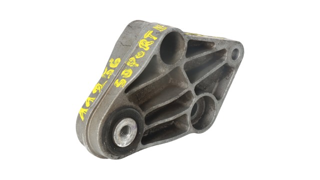 AV616P093NA Ford