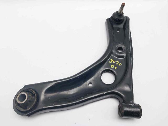 Braço oscilante inferior esquerdo de suspensão dianteira B000770280 PEUGEOT