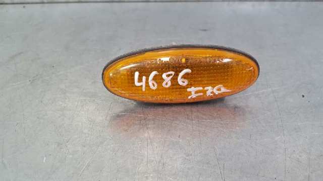Luz intermitente no pára-lama B01W51120 MAZDA