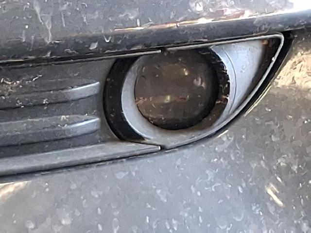 Luzes de nevoeiro esquerdas B63B51690 MAZDA
