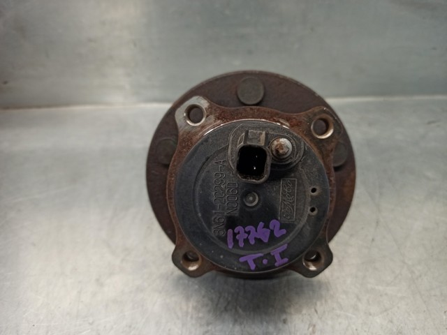 Cubo traseiro BBM22615XA MAZDA