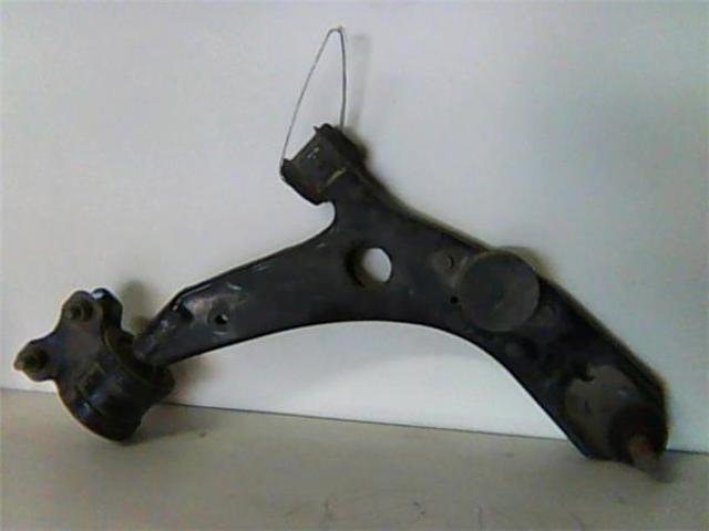 Braço oscilante inferior direito de suspensão dianteira BBM234300A MAZDA