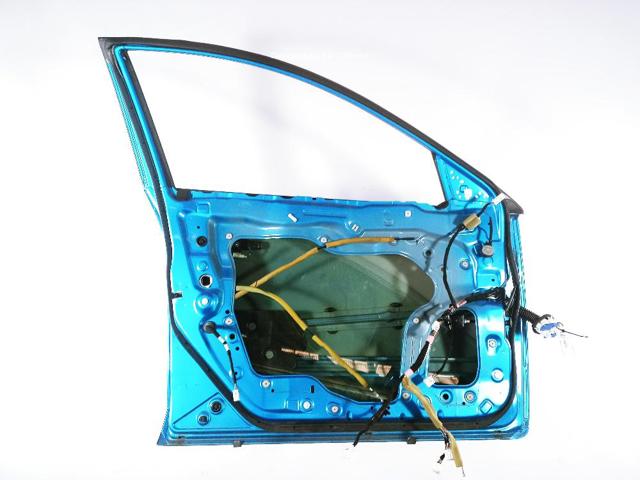 Porta dianteira esquerda BBY45902XF MAZDA