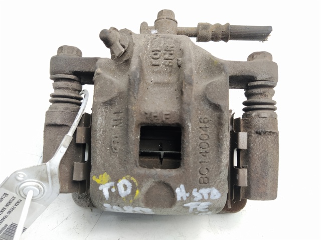 Suporte do freio traseiro direito BC140046 HYUNDAI