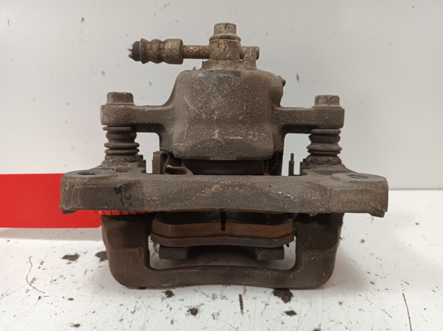 Suporte do freio traseiro direito BC140046 HYUNDAI