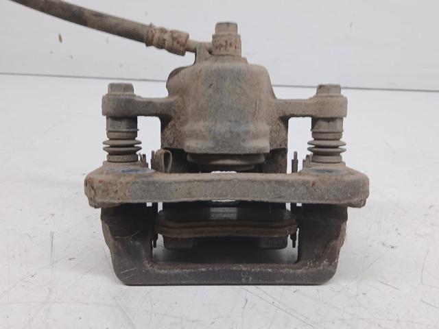 Suporte do freio dianteiro esquerdo BC140088 HYUNDAI