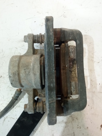 Suporte do freio traseiro direito BC140105 HYUNDAI