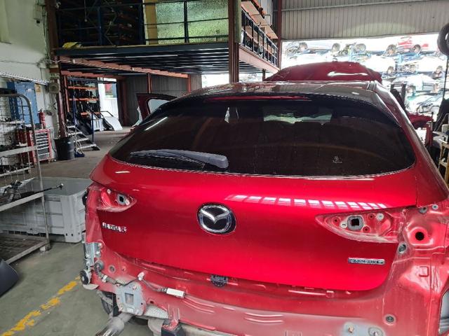 BDY06202XA Mazda