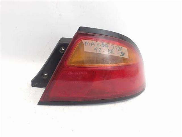 Lanterna traseira direita BJ1W51150B MAZDA
