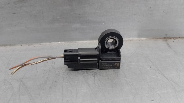 BJ32148006AA Land Rover