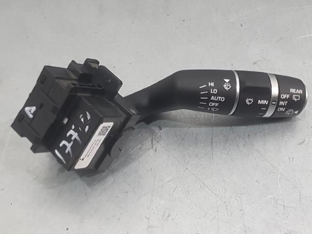 Comutador direito instalado na coluna da direção BJ323F973BB JAGUAR