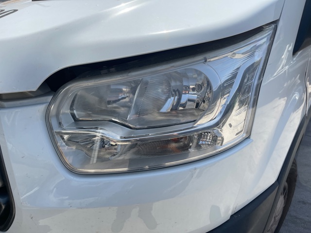 Luz esquerda BK3113D153BD FORD