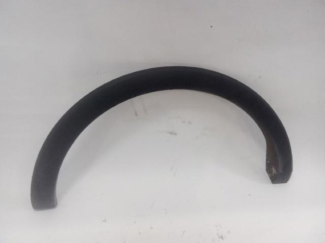 Expansor esquerdo (placa sobreposta) de arco do pára-lama traseiro BK31V280K97AH5YZ9 FORD