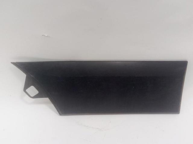 Moldura do pára-lama traseiro direito BK31V29396BD5YZ9 FORD