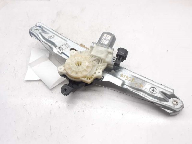 Mecanismo de acionamento de vidro da porta traseira direita BM51A27000BA FORD