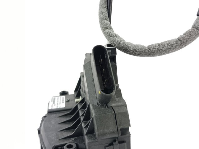 Fecho da porta traseira direita BM5AA26412AH FORD