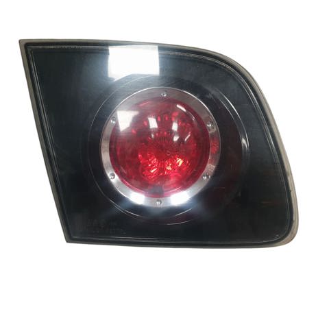 Lanterna traseira esquerda interna BN9B513J0C MAZDA