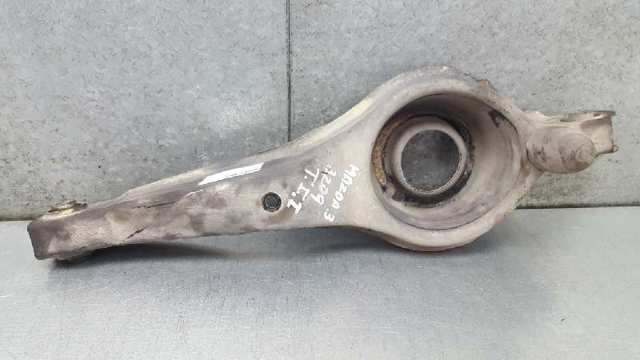 Bloco silencioso dianteiro de braço oscilante traseiro longitudinal BP4K28250L MAZDA