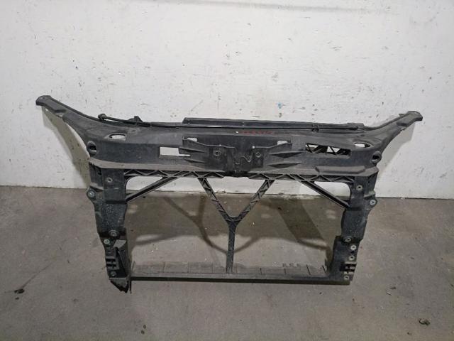 Suporte do radiador montado (painel de montagem de fixação das luzes) BP4K53110E MAZDA