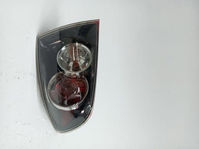 Lanterna traseira esquerda externa BR5H51160C MAZDA