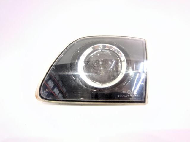 Lanterna traseira direita interna BS4J513H0 MAZDA